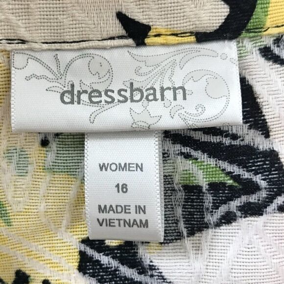 DressBarn Floral Print ButtonUp HalfSleeve Jacket - Picture 4 of 6